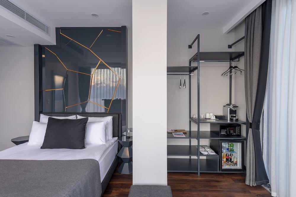 Adalia Hotel Анталия Екстериор снимка