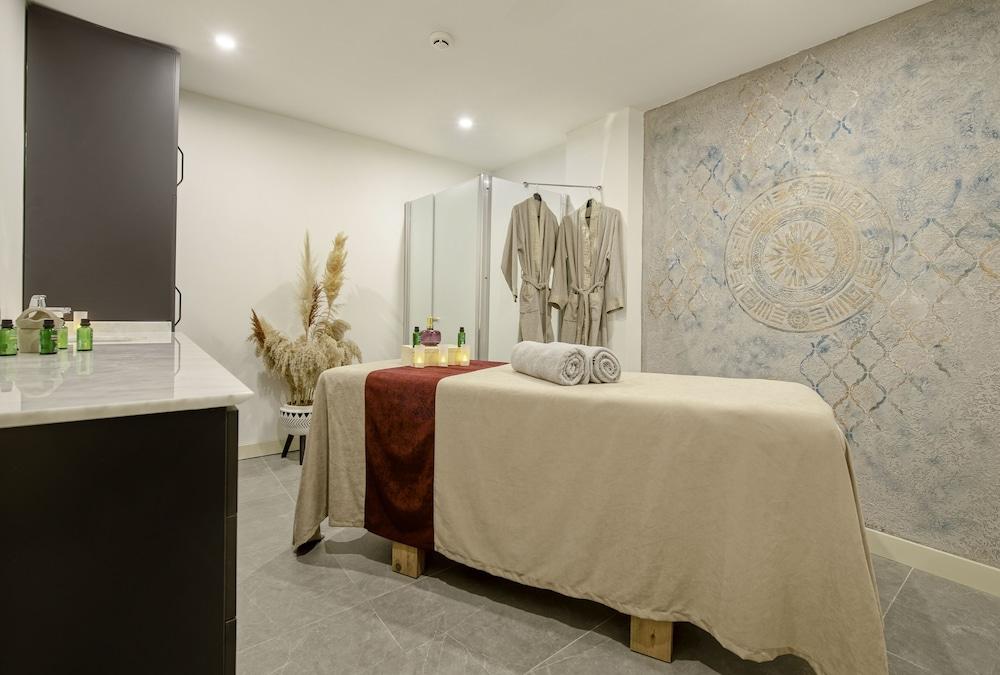 Adalia Hotel Анталия Екстериор снимка