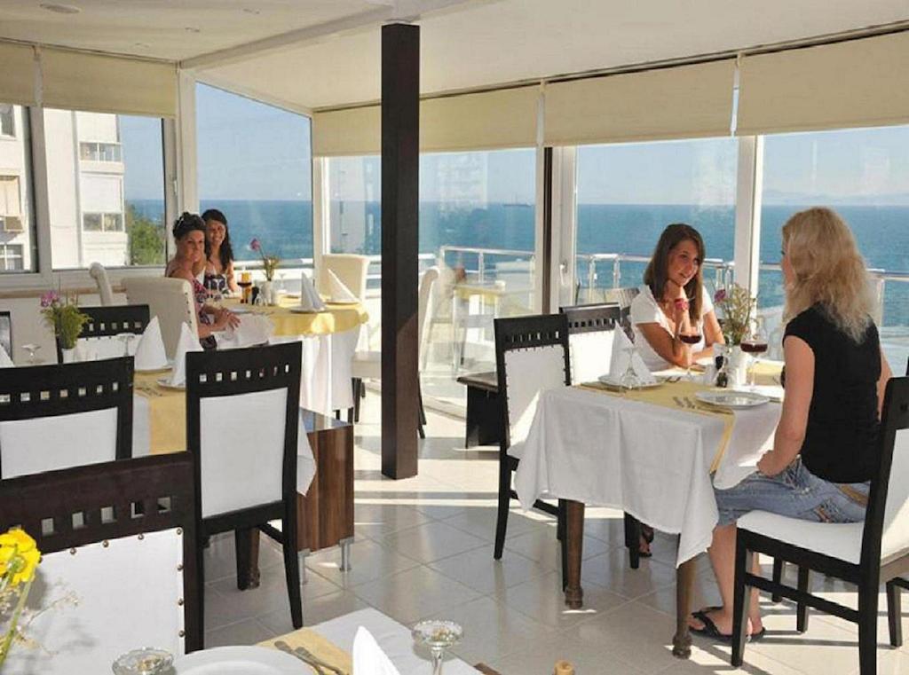 Adalia Hotel Анталия Екстериор снимка