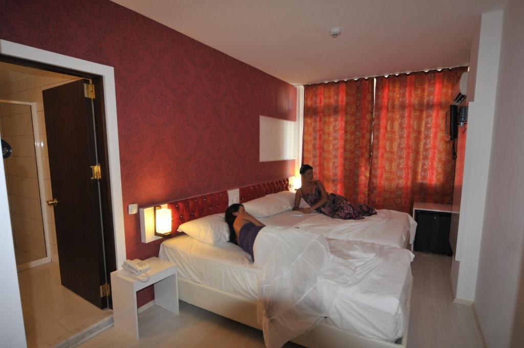 Adalia Hotel Анталия Екстериор снимка